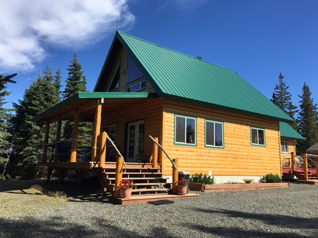 Eagles Retreat fishing cabin on Kenai River