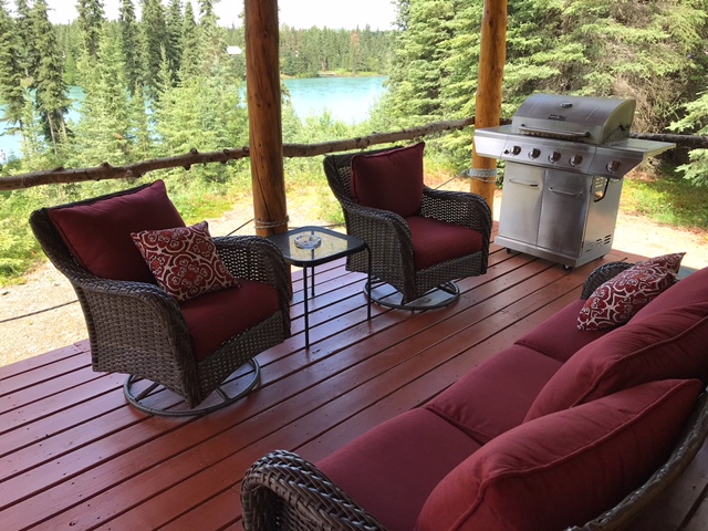 The Eagles Retreat fishing cabin on the Kenai River of Alaska